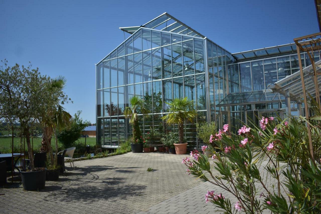 Palmengarten Finning Eksteriør bilde